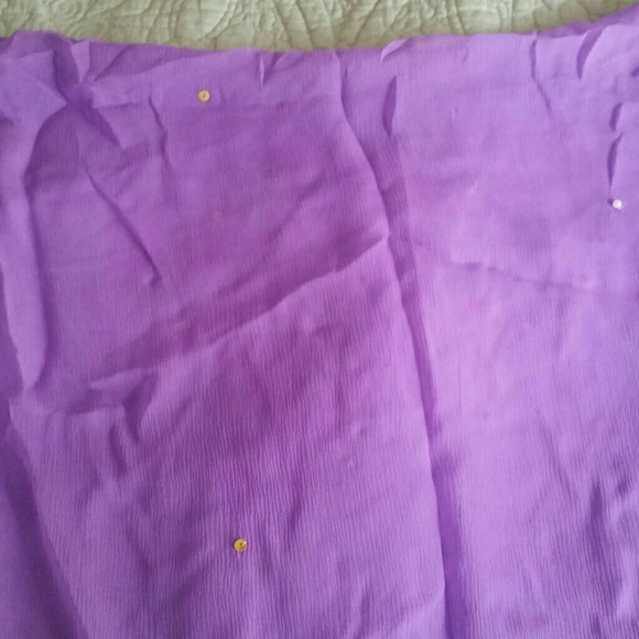 Traditional Pakistani shalwar kameez set - Picture 6 of 8